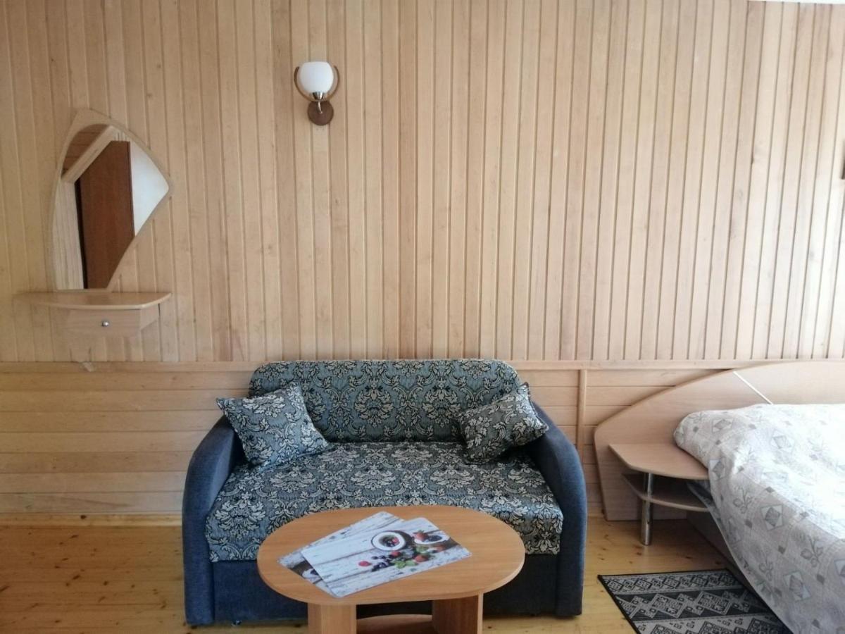 Hotel Yavir Jaremtje Exteriör bild